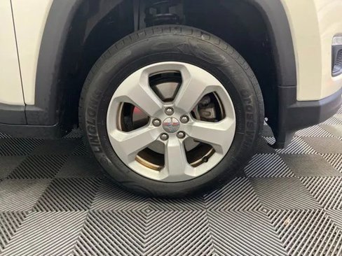 Used 2018 Jeep Compass Latitude w/ Cold Weather Group image 20