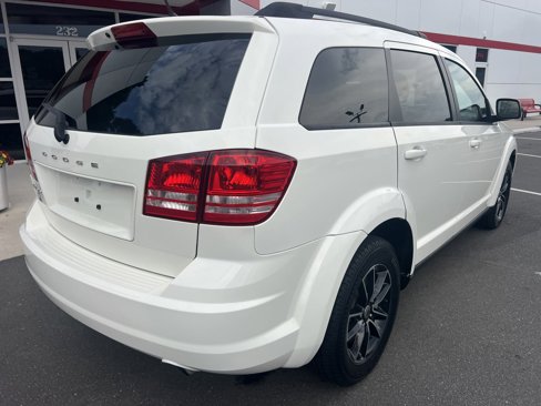 Used 2018 Dodge Journey SE w/ Blacktop Package image 8