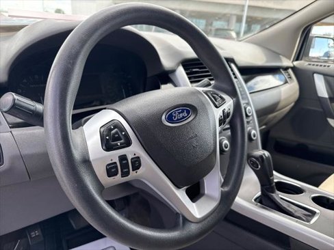 Used 2014 Ford Edge SE image 9