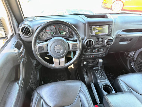Used 2018 Jeep Wrangler Unlimited Sahara image 17
