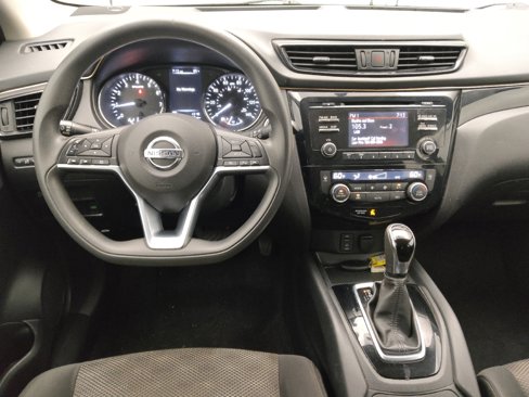 Used 2018 Nissan Rogue Sport SV image 22