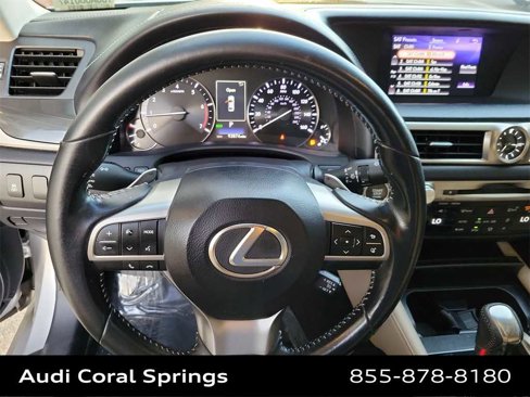 Used 2016 Lexus GS 200t image 23