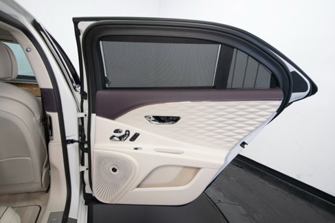 Used 2021 Bentley Flying Spur W12 image 63