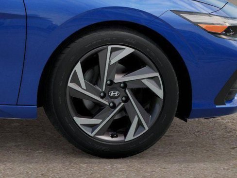 New 2025 Hyundai Elantra Sport image 30