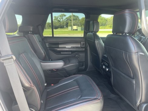 Used 2019 Ford Expedition Limited w/ Equipment Group 303A image 15