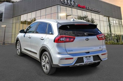Used 2019 Kia Niro LX image 2