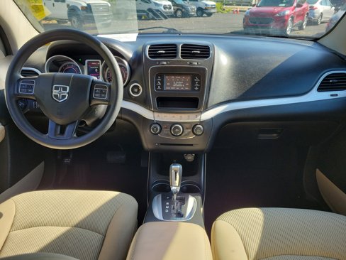 Used 2017 Dodge Journey SXT w/ Comfort/Convenience Group image 9