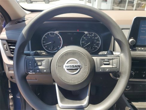 Used 2021 Nissan Rogue S image 16
