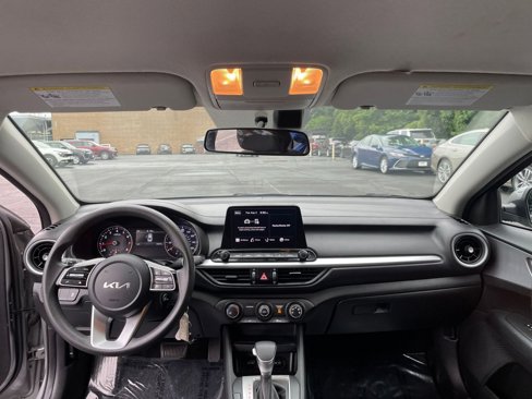 Used 2023 Kia Forte LXS image 29