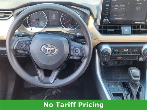 Used 2020 Toyota RAV4 XLE image 25