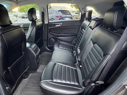 Used 2019 Ford Edge SEL w/ Equipment Group 201A image 14