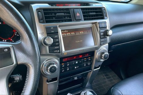 Used 2013 Toyota 4Runner SR5 image 6