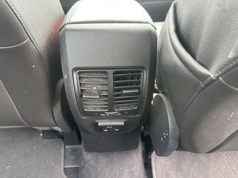 Used 2015 Ford C-MAX SEL w/ Equipment Group 302A image 17