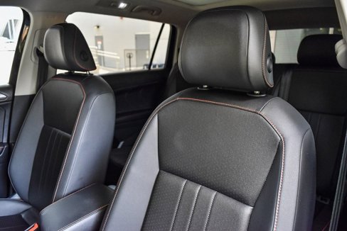 Used 2024 Volkswagen Tiguan Wolfsburg Edition image 24