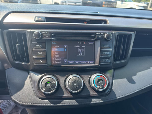Used 2016 Toyota RAV4 LE image 22