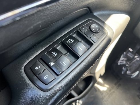Used 2015 Jeep Grand Cherokee Limited image 8