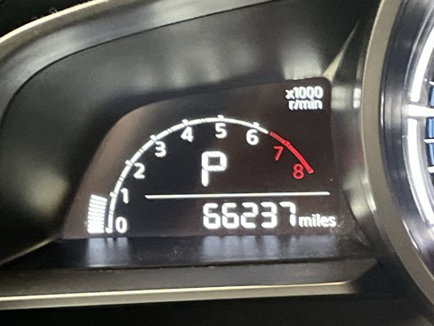 Used 2020 Toyota Yaris LE image 11
