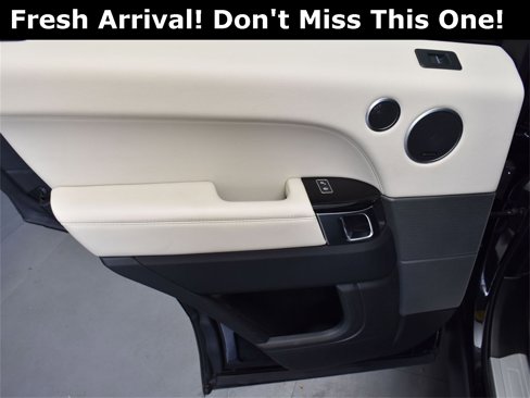 Used 2016 Land Rover Range Rover Sport HSE image 16
