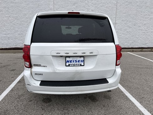 Used 2016 Dodge Grand Caravan SXT image 12