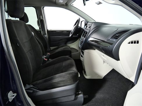 Used 2012 Dodge Grand Caravan SE image 10