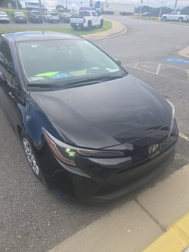 Used 2024 Toyota Corolla LE image 3