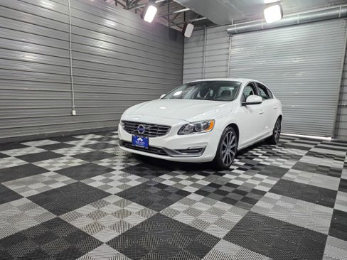 Used 2017 Volvo S60 T5 Inscription Platinum w/ Climate Package image 42
