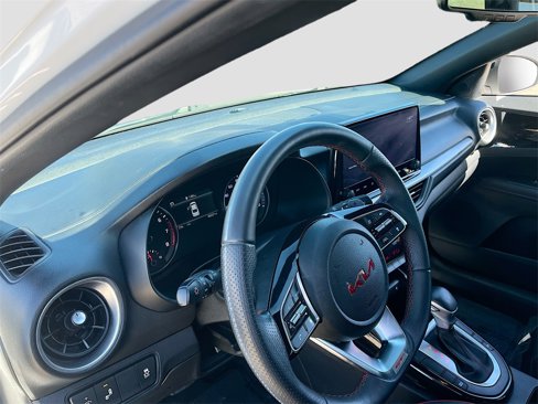 Used 2022 Kia Forte GT w/ GT Technology Package image 9