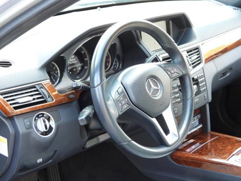 Used 2013 Mercedes-Benz E 350 Sedan image 40