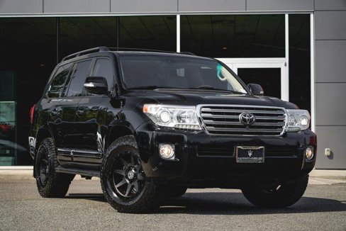 Used 2013 Toyota Land Cruiser image 1
