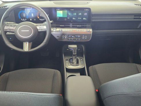 Used 2025 Hyundai Kona SEL image 17