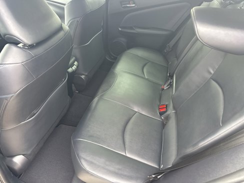 Used 2019 Toyota Prius image 12