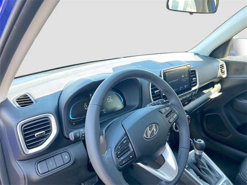 New 2025 Hyundai Venue SEL image 9