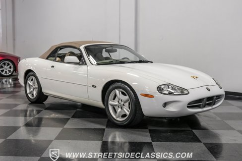 Used 1998 Jaguar XK8 Convertible image 15