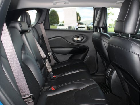 Certified 2020 Jeep Cherokee Latitude Plus image 29
