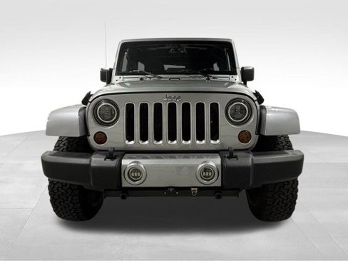 Used 2016 Jeep Wrangler Unlimited Sahara w/ Connectivity Group image 3