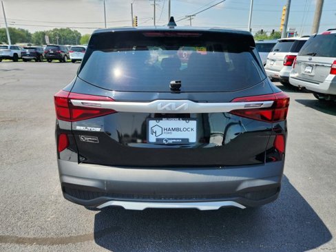 Used 2022 Kia Seltos LX image 5