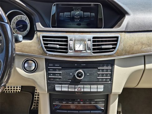 Used 2016 Mercedes-Benz E 350 Sedan image 14