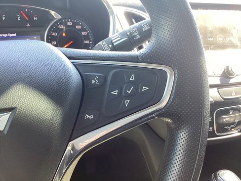 Used 2020 Chevrolet Equinox LT image 19