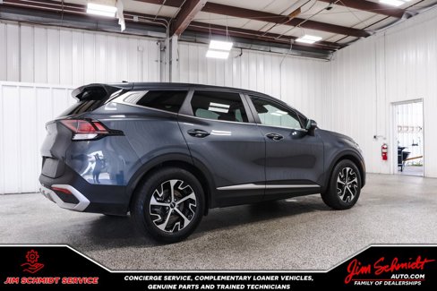 Used 2024 Kia Sportage EX image 6