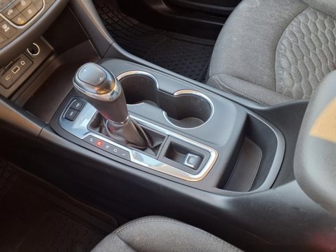 Used 2019 Chevrolet Equinox LT w/ Sun & Navigation Package image 26