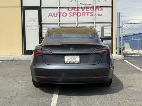 Used 2018 Tesla Model 3 Mid Range image 8