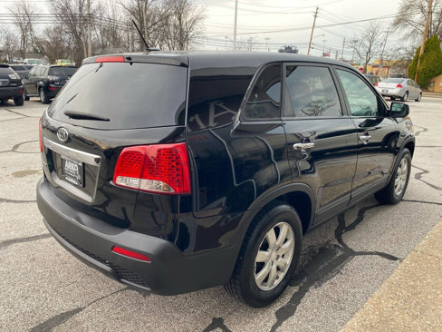 Used 2011 Kia Sorento 2WD image 9