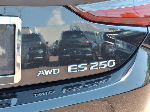 Used 2021 Lexus ES 250 w/ Premium Package image 30