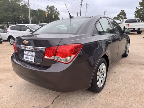 Used 2014 Chevrolet Cruze LS image 5