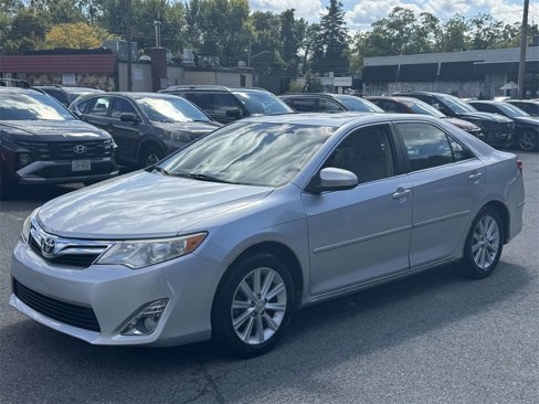 Used 2012 Toyota Camry image 3