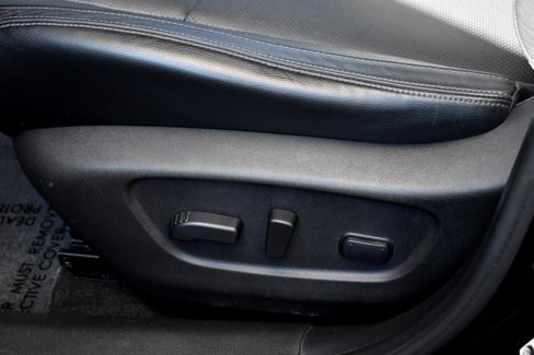 Used 2018 Nissan Rogue SL w/ Premium Package image 31
