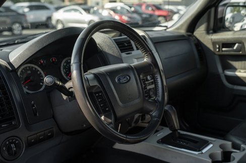 Used 2011 Ford Escape XLT w/ 203A Rapid Spec Order Code image 15