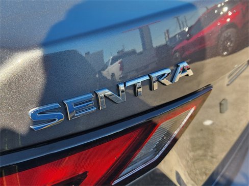 Used 2025 Nissan Sentra SV image 9
