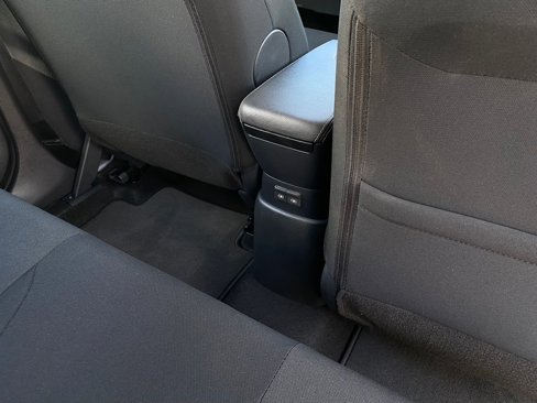 Used 2025 Nissan Kicks Play S image 28