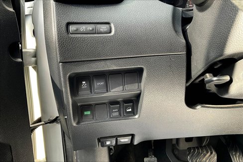 Used 2016 Nissan Rogue S w/ Appearance Package image 25